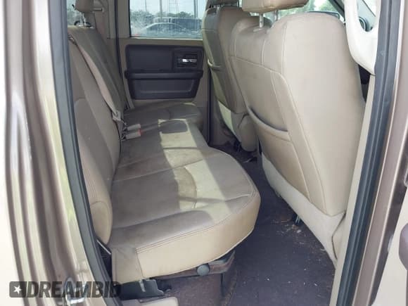 ✅ 2010 Dodge 1500 TRX • VIN: 1D7RV1GT5AS179033 • Lot: 42378439. Wystawiony na IAAI z przebiegiem 192 045 mil. Bezpłatny archiwum sprzedaży aukcyjnych z USA i szczegółowy raport historii pojazdu na DreamBid. Zdjęcie 8.