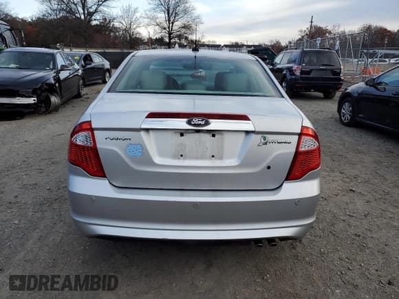 ✅ 2012 Ford Fusion Hybrid • VIN: 3FADP0L30CR243515 • Lot: 92265305. Listed on Copart with 62,142 mi. Free auction sales archive from the USA and detailed vehicle history report at DreamBid. Image 6.