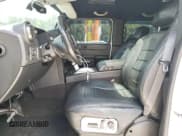 ✅ 2006 Hummer H2 • VIN: 5GRGN23U86H107073 • Lot: 60492145. Wystawiony na Copart z przebiegiem 138 958 mil. Bezpłatny archiwum sprzedaży aukcyjnych z USA i szczegółowy raport historii pojazdu na DreamBid. Zdjęcie 7.