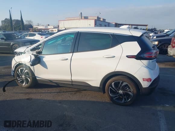 ✅ 2023 Chevrolet Bolt EV 2LT • VIN: 1G1FX6S0XP4207948 • Lot: 41473499. Wystawiony na IAAI z przebiegiem 16 442 mil. Bezpłatny archiwum sprzedaży aukcyjnych z USA i szczegółowy raport historii pojazdu na DreamBid. Zdjęcie 13.