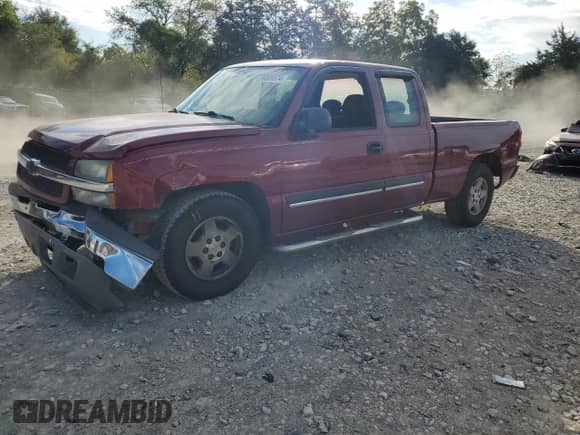 ✅ 2005 Chevrolet Silverado 1500 LS • VIN: 2GCEC19V351284558 • Lot: 70009574. Wystawiony na Copart z przebiegiem 114 355 mil mil. Skorzystaj z bezpłatnego archiwum sprzedaży aukcyjnych z USA i zobacz szczegółowy raport historii pojazdu na DreamBid. Zdjęcie 1.