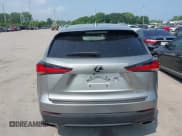 ✅ 2019 Lexus NX 300 • VIN: JTJBARBZ5K2190582 • Лот: 42672790. Опубликован ранее на IAAI с пробегом 24 369 миль. Бесплатный доступ к архиву аукционных продаж из США и подробный отчёт об истории автомобиля на DreamBid. Изображение 17.