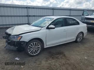 ✅ 2013 Volkswagen Jetta SEL • VIN: 3VWLX7AJ8DM422543 • Lot: 63995405. Listed on Copart with 107,878 mi. Free auction sales archive from the USA and detailed vehicle history report at DreamBid. Image 1.