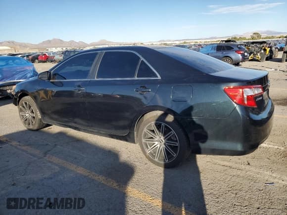 ✅ 2012 Toyota Camry XLE • VIN: 4T4BF1FK2CR172101 • Лот: 87482145. Опубликован ранее на Copart с пробегом 180 743 миль. Бесплатный доступ к архиву аукционных продаж из США и подробный отчёт об истории автомобиля на DreamBid. Изображение 2.