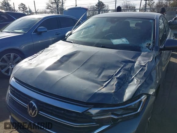 ✅ 2024 Volkswagen Jetta S • VIN: 3VW5M7BU4RM082017 • Лот: 43814961. Опубликован ранее на IAAI с пробегом 38 643 миль. Бесплатный доступ к архиву аукционных продаж из США и подробный отчёт об истории автомобиля на DreamBid. Изображение 6.