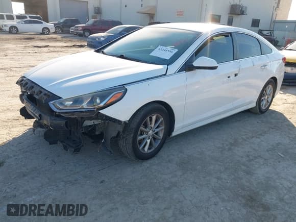 ✅ 2018 Hyundai Sonata SE • VIN: 5NPE24AF9JH621137 • Лот: 43244556. Опубликован ранее на IAAI с пробегом 117 810 миль. Бесплатный доступ к архиву аукционных продаж из США и подробный отчёт об истории автомобиля на DreamBid. Изображение 18.