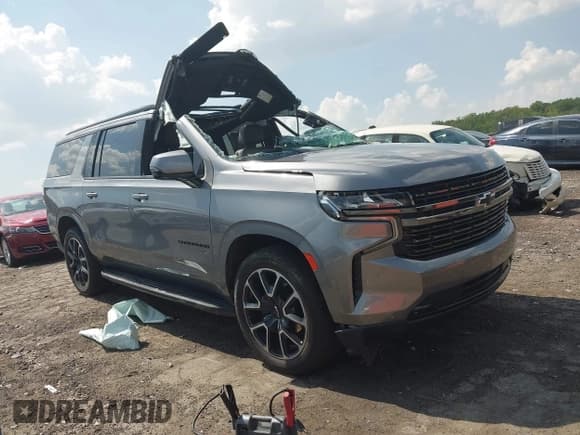 ✅ 2022 Chevrolet Suburban • VIN: 1GNSCEKT2NR124124 • Lot: 42671471. Wystawiony na IAAI z przebiegiem Nie podano. Bezpłatny archiwum sprzedaży aukcyjnych z USA i szczegółowy raport historii pojazdu na DreamBid. Zdjęcie 1.