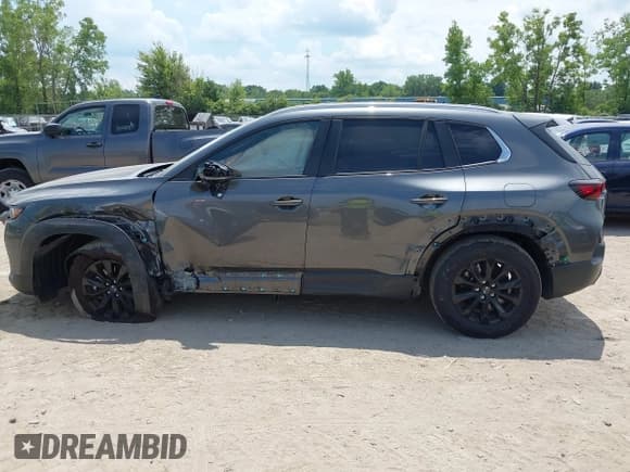 ✅ 2024 Mazda CX-50 S Premium • VIN: 7MMVABDM6RN238477 • Лот: 42720336. Опубликован ранее на IAAI с пробегом 6 319 миль. Бесплатный доступ к архиву аукционных продаж из США и подробный отчёт об истории автомобиля на DreamBid. Изображение 14.