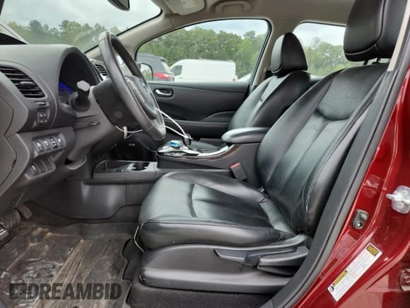 ✅ 2017 Nissan LEAF SV • VIN: 1N4BZ0CP4HC300910 • Лот: 83933485. Опубликован ранее на Copart с пробегом 51 831 миль. Бесплатный доступ к архиву аукционных продаж из США и подробный отчёт об истории автомобиля на DreamBid. Изображение 7.