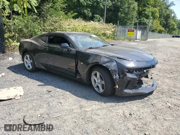✅ 2016 Chevrolet Camaro 2LT • VIN: 1G1FD1RXXG0153556 • Lot: 68645114. Listed on Copart with 137,915 mi. Free auction sales archive from the USA and detailed vehicle history report at DreamBid. Image 4.