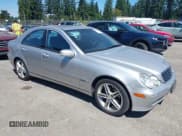 ✅ 2004 Mercedes-Benz C 230 Kompressor • VIN: WDBRF40J84F453189 • Lot: 42675864. Wystawiony na IAAI z przebiegiem 223 871 mil. Bezpłatny archiwum sprzedaży aukcyjnych z USA i szczegółowy raport historii pojazdu na DreamBid. Zdjęcie 1.