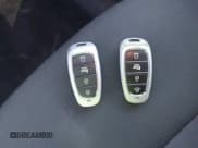 ✅ 2022 Hyundai Tucson SEL • VIN: 5NMJB3AE8NH038111 • Lot: 43515920. Listed on IAAI with 37,706 mi. Free auction sales archive from the USA and detailed vehicle history report at DreamBid. Image 11.