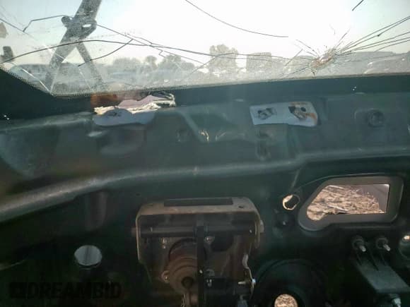 ✅ 2019 Dodge Charger Scat Pack • VIN: 2C3CDXGJ1KH681636 • Lot: 80462945. Listed on Copart with Not provided. Free auction sales archive from the USA and detailed vehicle history report at DreamBid. Image 9.