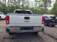 ✅ 2018 Chevrolet Silverado 1500 LTZ • VIN: 3GCUKSEC8JG360544 • Lot: 42746960. Wystawiony na IAAI z przebiegiem Nie podano. Bezpłatny archiwum sprzedaży aukcyjnych z USA i szczegółowy raport historii pojazdu na DreamBid. Zdjęcie 17.
