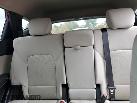 ✅ 2018 Hyundai Santa Fe 2.4L • VIN: 5XYZT3LB1JG539963 • Lot: 92216535. Listed on Copart with 119,123 mi. Free auction sales archive from the USA and detailed vehicle history report at DreamBid. Image 10.