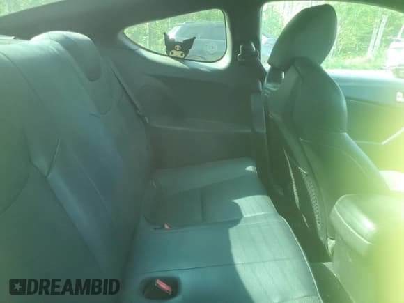 ✅ 2016 Hyundai Genesis Coupe R-Spec • VIN: KMHHU6KJ8GU135919 • Lot: 63907695. Wystawiony na Copart z przebiegiem 233 661 mil. Bezpłatny archiwum sprzedaży aukcyjnych z USA i szczegółowy raport historii pojazdu na DreamBid. Zdjęcie 10.