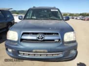 ✅ 2005 Toyota Sequoia Limited • VIN: 5TDZT38A35S257431 • Lot: 56550585. Listed on Copart with 151,337 mi. Free auction sales archive from the USA and detailed vehicle history report at DreamBid. Image 5.