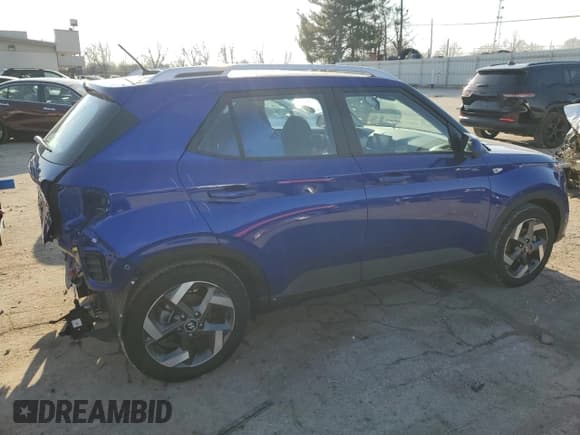 ✅ 2024 Hyundai Venue SEL • VIN: KMHRC8A38RU306287 • Lot: 85950524. Listed on Copart with 6,044 mi. Free auction sales archive from the USA and detailed vehicle history report at DreamBid. Image 3.