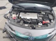✅ 2017 Toyota Prius Plus • VIN: JTDKARFP8H3002569 • Lot: 41808230. Wystawiony na IAAI z przebiegiem 89 099 mil. Bezpłatny archiwum sprzedaży aukcyjnych z USA i szczegółowy raport historii pojazdu na DreamBid. Zdjęcie 10.