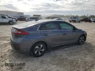 2018 Hyundai Ioniq SEL с VIN KMHC75LC9JU103046, выставлен на аукционе Copart как лот 82219884 с пробегом 128 650 миль миль и Списание • Salvage title. История ставок и продаж доступна на DreamBid. Изображение 3.
