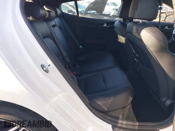 ✅ 2022 Kia Stinger GT-Line • VIN: KNAE35LDXN6102111 • Lot: 43648843. Wystawiony na IAAI z przebiegiem 46 111 mil. Bezpłatny archiwum sprzedaży aukcyjnych z USA i szczegółowy raport historii pojazdu na DreamBid. Zdjęcie 8.