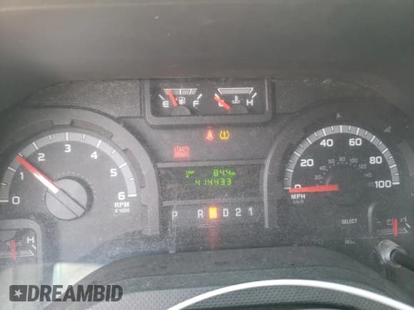 ✅ 2010 Ford Econoline Passenger XL • VIN: 1FBNE3BL3ADA76939 • Lot: 49667065. Listed on Copart with 414,433 mi. Free auction sales archive from the USA and detailed vehicle history report at DreamBid. Image 9.