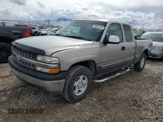 ✅ 1999 Chevrolet Silverado 1500 LT • VIN: 1GCEK19T8XE139003 • Lot: 49943535. Wystawiony na Copart z przebiegiem 232 603 mil mil. Skorzystaj z bezpłatnego archiwum sprzedaży aukcyjnych z USA i zobacz szczegółowy raport historii pojazdu na DreamBid. Zdjęcie 1.