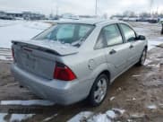 ✅ 2007 Ford Focus S • VIN: 1FAHP34N07W201254 • Лот: 43920540. Опубликован ранее на IAAI с пробегом 136 000 миль. Бесплатный доступ к архиву аукционных продаж из США и подробный отчёт об истории автомобиля на DreamBid. Изображение 4.