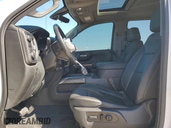 ✅ 2020 Chevrolet Silverado 1500 LTZ • VIN: 1GCPWEED0LZ363243 • Lot: 70749714. Wystawiony na Copart z przebiegiem 50 856 mil. Bezpłatny archiwum sprzedaży aukcyjnych z USA i szczegółowy raport historii pojazdu na DreamBid. Zdjęcie 7.