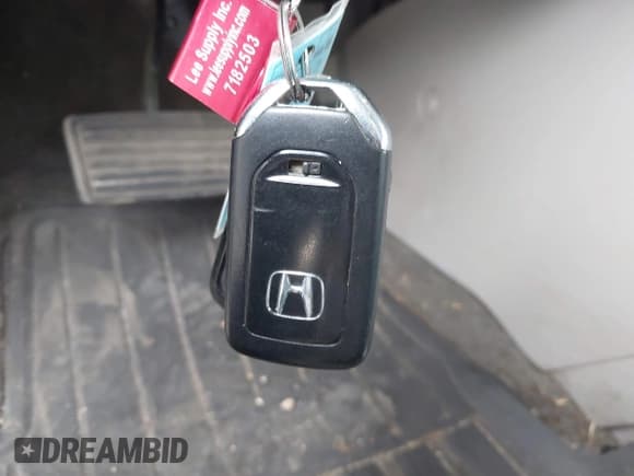 ✅ 2014 Honda Odyssey EX • VIN: 5FNRL5H42EB010704 • Lot: 43263191. Listed on IAAI with 289,777 mi. Free auction sales archive from the USA and detailed vehicle history report at DreamBid. Image 11.