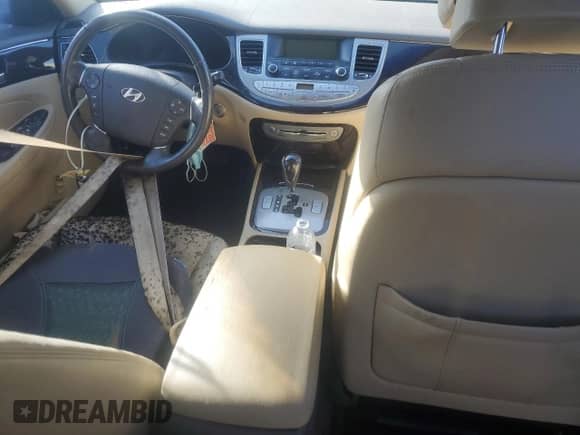 2011 Hyundai Genesis z VIN KMHGC4DE6BU112960, wystawiony jako Copart lot #75053284 z przebiegiem Nie podano mil oraz Szkoda całkowita • Salvage title. Historia ofert i sprzedaży dostępna na DreamBid. Obrazek 8.