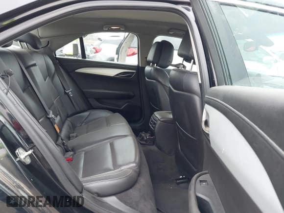 ✅ 2013 Cadillac ATS Luxury • VIN: 1G6AB5RX4D0167840 • Lot: 43727313. Wystawiony na IAAI z przebiegiem 172 669 mil. Bezpłatny archiwum sprzedaży aukcyjnych z USA i szczegółowy raport historii pojazdu na DreamBid. Zdjęcie 8.