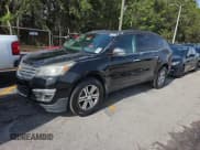 ✅ 2017 Chevrolet Traverse LT • VIN: 1GNKRGKD5HJ151386 • Lot: 42731250. Wystawiony na IAAI z przebiegiem 26 058 mil. Bezpłatny archiwum sprzedaży aukcyjnych z USA i szczegółowy raport historii pojazdu na DreamBid. Zdjęcie 1.