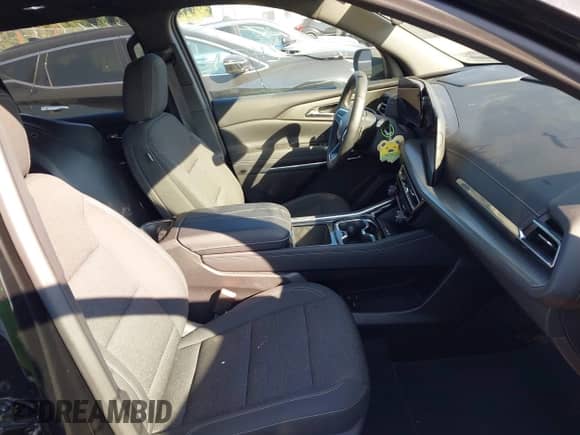 2025 Chevrolet Traverse FWD LT с VIN 1GNERGRS9SJ259261, выставлен на аукционе IAAI как лот 43389229 с пробегом 5 858 миль миль и . История ставок и продаж доступна на DreamBid. Изображение 5.