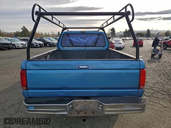 ✅ 1992 Ford F-150 S • VIN: 1FTEX15Y5NKA14672 • Lot: 94912015. Listed on Copart with Not provided. Free auction sales archive from the USA and detailed vehicle history report at DreamBid. Image 6.