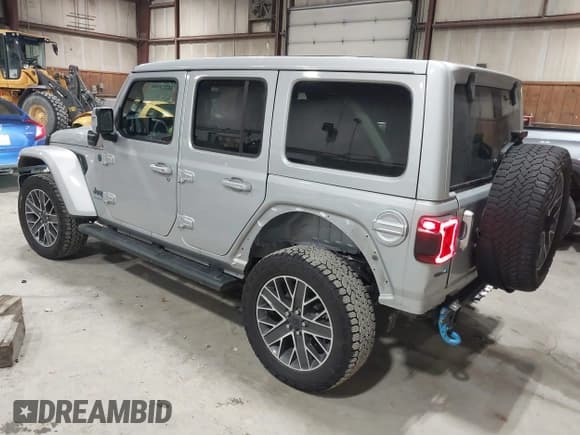 ✅ 2024 Jeep Wrangler High Altitude • VIN: 1C4RJXU6XRW218114 • Lot: 41519843. Wystawiony na IAAI z przebiegiem 17 317 mil. Bezpłatny archiwum sprzedaży aukcyjnych z USA i szczegółowy raport historii pojazdu na DreamBid. Zdjęcie 3.