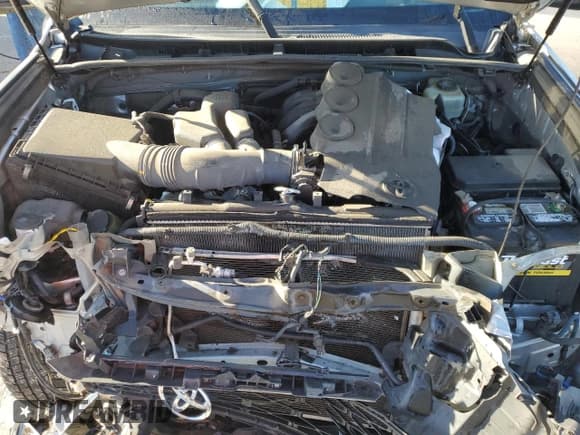 ✅ 2016 Toyota 4Runner SR5 • VIN: JTEBU5JR6G5306197 • Lot: 91004015. Listed on Copart with 101,377 mi. Free auction sales archive from the USA and detailed vehicle history report at DreamBid. Image 12.