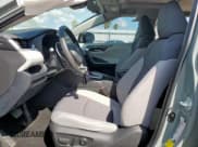 ✅ 2023 Toyota RAV4 XLE • VIN: 2T3W1RFVXPW261740 • Lot: 81931625. Wystawiony na Copart z przebiegiem 79 409 mil. Bezpłatny archiwum sprzedaży aukcyjnych z USA i szczegółowy raport historii pojazdu na DreamBid. Zdjęcie 7.