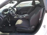 ✅ 2017 Dodge Challenger SXT • VIN: 2C3CDZAG4HH573206 • Lot: 45562223. Wystawiony na Copart z przebiegiem 70 502 mil. Bezpłatny archiwum sprzedaży aukcyjnych z USA i szczegółowy raport historii pojazdu na DreamBid. Zdjęcie 7.