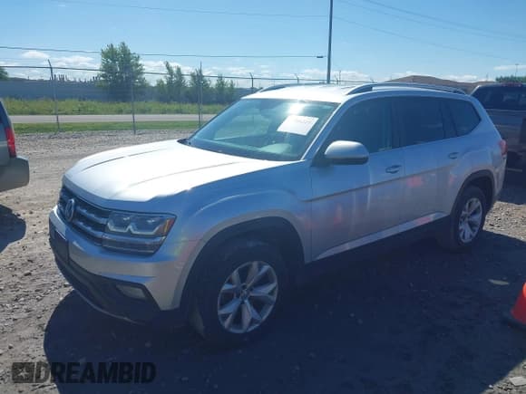 ✅ 2018 Volkswagen Atlas SE • VIN: 1V2KR2CA9JC554327 • Lot: 42766225. Wystawiony na IAAI z przebiegiem 157 749 mil. Bezpłatny archiwum sprzedaży aukcyjnych z USA i szczegółowy raport historii pojazdu na DreamBid. Zdjęcie 2.