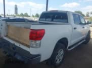 ✅ 2011 Toyota Tundra • VIN: 5TFDY5F13BX187445 • Lot: 42047456. Wystawiony na IAAI z przebiegiem 238 391 mil. Bezpłatny archiwum sprzedaży aukcyjnych z USA i szczegółowy raport historii pojazdu na DreamBid. Zdjęcie 4.