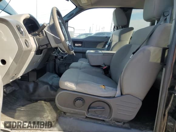 ✅ 2008 Ford F-150 STX • VIN: 1FTRX02W78KE85015 • Lot: 50103795. Wystawiony na Copart z przebiegiem 118 603 mil. Bezpłatny archiwum sprzedaży aukcyjnych z USA i szczegółowy raport historii pojazdu na DreamBid. Zdjęcie 7.