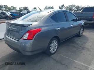 ✅ 2018 Nissan Versa S Plus • VIN: 3N1CN7AP0JL829211 • Лот: 43292213. Опубликован ранее на IAAI с пробегом 158 145 миль. Бесплатный доступ к архиву аукционных продаж из США и подробный отчёт об истории автомобиля на DreamBid. Изображение 4.