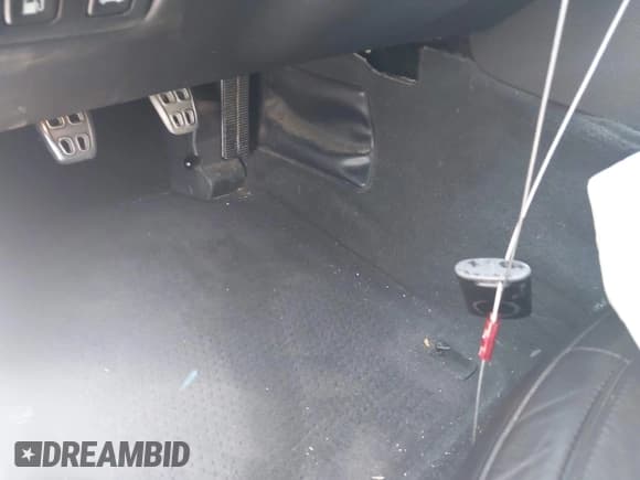 ✅ 2012 Chevrolet Corvette 1LT • VIN: 1G1YA2DW0C5103879 • Lot: 42476956. Listed on IAAI with 79,743 mi. Free auction sales archive from the USA and detailed vehicle history report at DreamBid. Image 11.