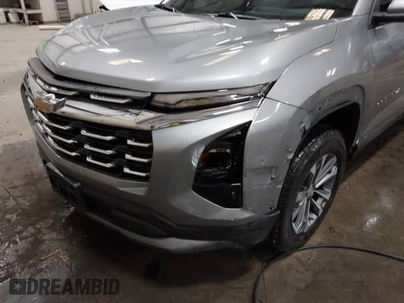 2025 Chevrolet Equinox AWD LT с VIN 3GNAXPEG7SL190701, выставлен на аукционе IAAI как лот 42078026 с пробегом 3 064 миль миль и . История ставок и продаж доступна на DreamBid. Изображение 20.
