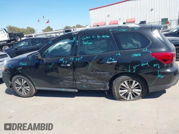 ✅ 2019 Nissan Pathfinder SV • VIN: 5N1DR2MM9KC601694 • Lot: 43425750. Wystawiony na IAAI z przebiegiem 167 984 mil. Bezpłatny archiwum sprzedaży aukcyjnych z USA i szczegółowy raport historii pojazdu na DreamBid. Zdjęcie 14.