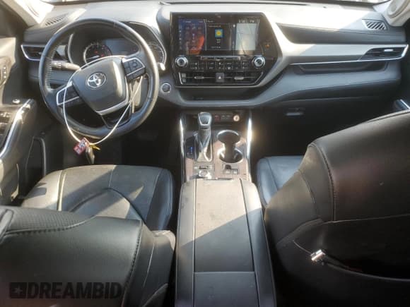 ✅ 2022 Toyota Highlander Limited • VIN: 5TDDZRBH0NS161273 • Лот: 66768955. Опубликован ранее на Copart с пробегом 50 228 миль. Бесплатный доступ к архиву аукционных продаж из США и подробный отчёт об истории автомобиля на DreamBid. Изображение 8.