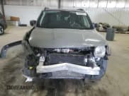 ✅ 2022 Jeep Renegade Latitude • VIN: ZACNJDB10NPN63189 • Лот: 51943695. Опубликован ранее на Copart с пробегом 45 842 миль. Бесплатный доступ к архиву аукционных продаж из США и подробный отчёт об истории автомобиля на DreamBid. Изображение 5.