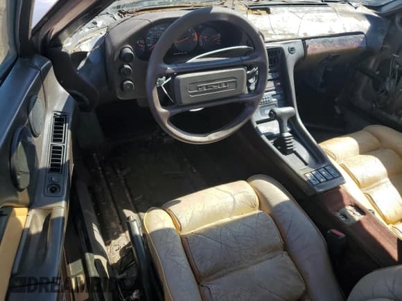 ✅ 1984 Porsche 928 • VIN: WP0JB0929ES860736 • Lot: 63927165. Wystawiony na Copart z przebiegiem 125 989 mil. Bezpłatny archiwum sprzedaży aukcyjnych z USA i szczegółowy raport historii pojazdu na DreamBid. Zdjęcie 8.