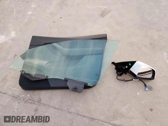 ✅ 2021 Tesla Model Y Long Range • VIN: 5YJYGDEEXMF069943 • Lot: 85187875. Listed on Copart with 48,448 mi. Free auction sales archive from the USA and detailed vehicle history report at DreamBid. Image 12.